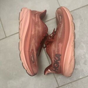 Rare Hoka Clifton 9 Women's Athletic Shoes - Coral Red size 9B
